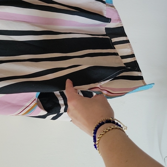 Imperial V-neck Top S - Picture 3 of 8